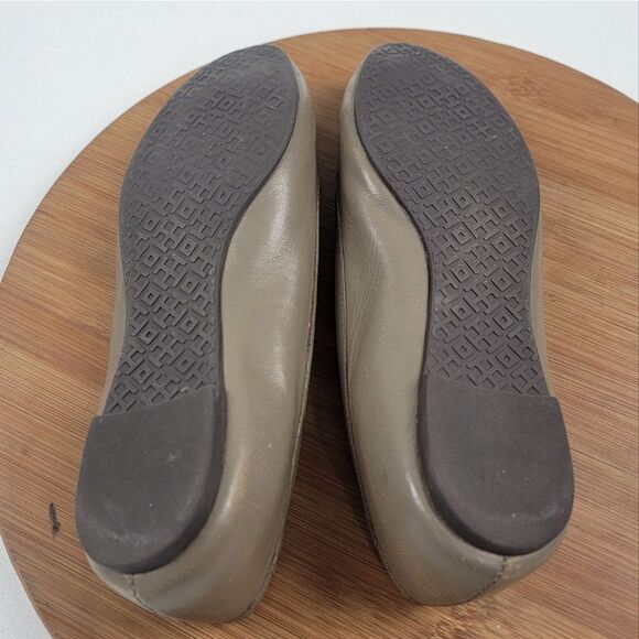 Tory Burch Women's Lowell Leather Logo Ballerina Flats Fango Size 6.5 - Picture 10 of 12